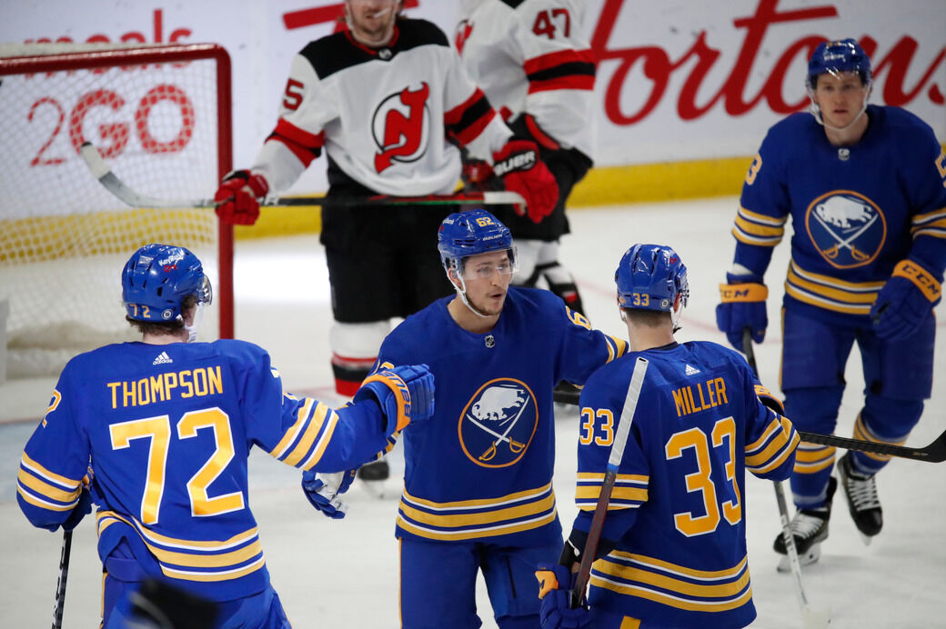 Sabres fall to Devils 6-3